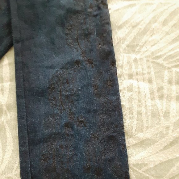 Diane Gilman Denim Stretch embroidered Jeans - Picture 4 of 8